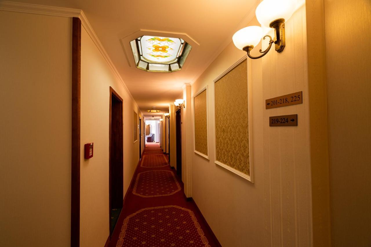 Elizabeth Hotel ギュラ エクステリア 写真